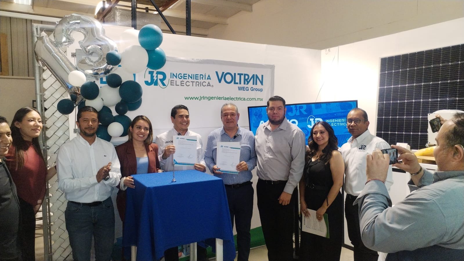 JR Ingeniería Eléctrica firma convenio estratégico con ACOEQ para fortalecer la colaboración con el sector de la construcción eléctrica